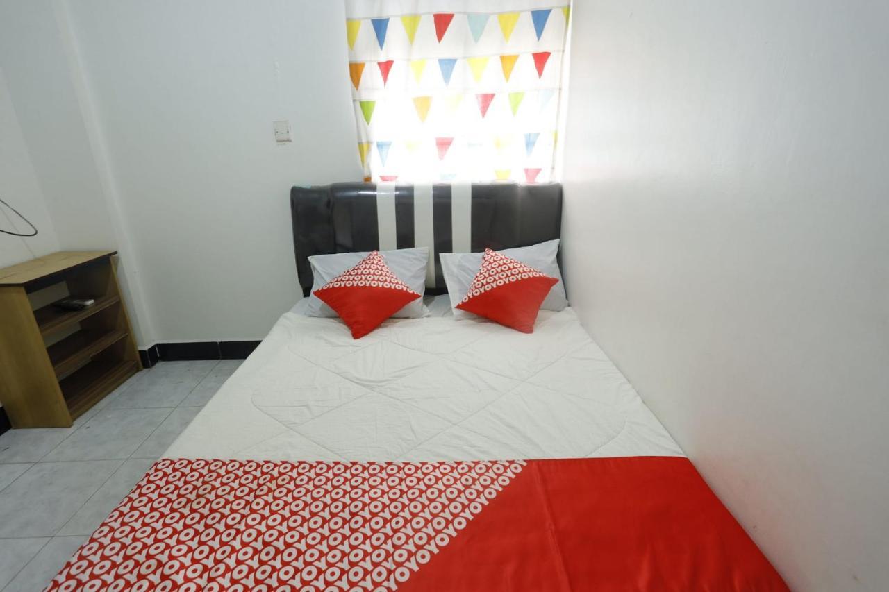 Oyo 92702 Minang Jaya Hotell Nagoya Exteriör bild