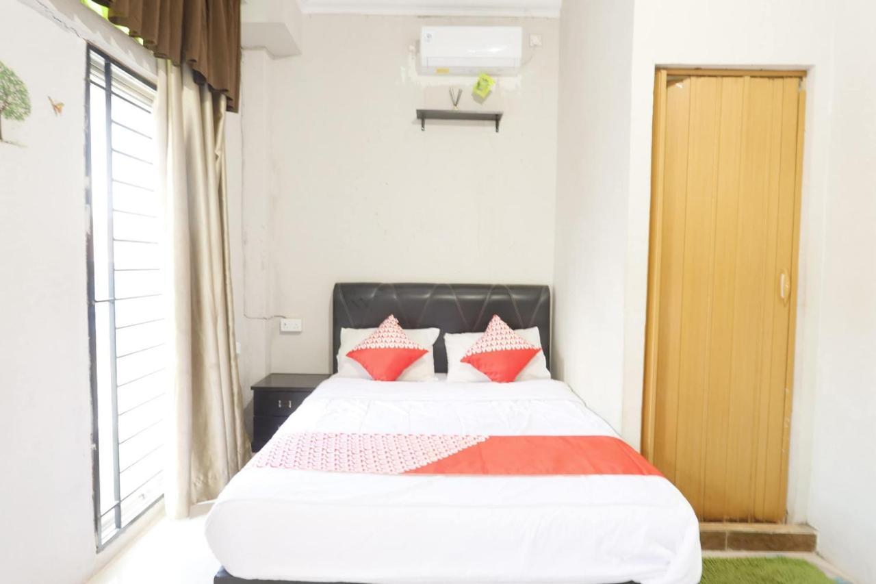 Oyo 92702 Minang Jaya Hotell Nagoya Exteriör bild