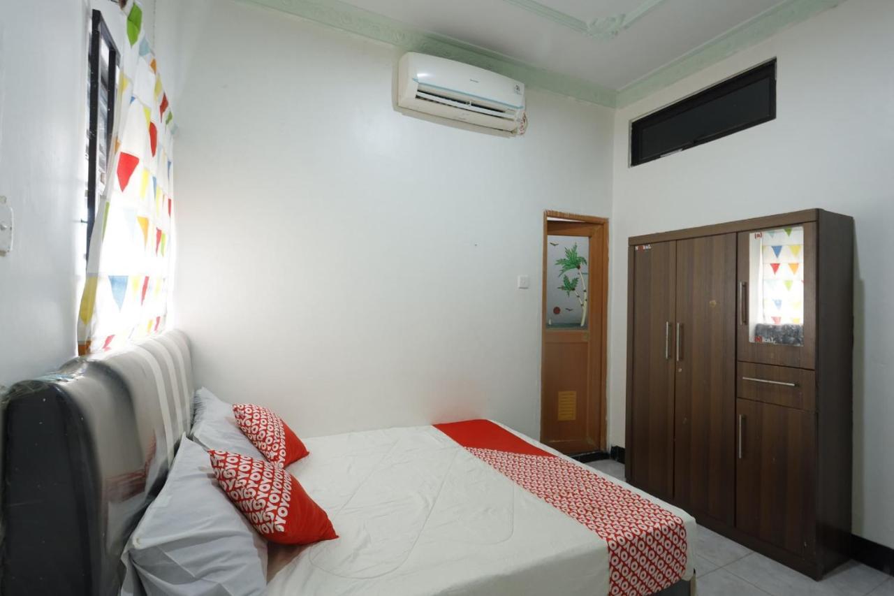 Oyo 92702 Minang Jaya Hotell Nagoya Exteriör bild